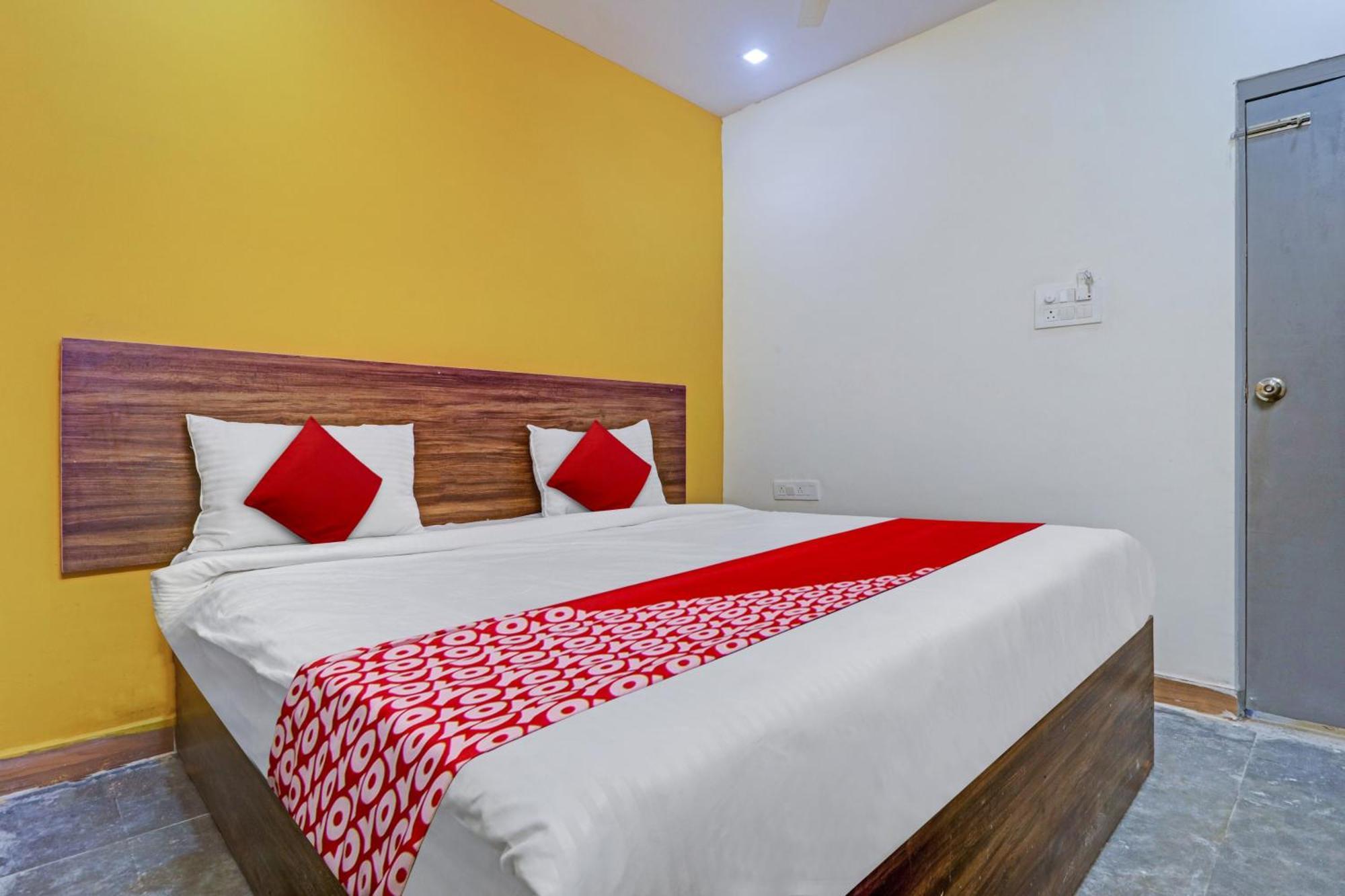 Hotel O Lavish Stay Sururnagar Buitenkant foto