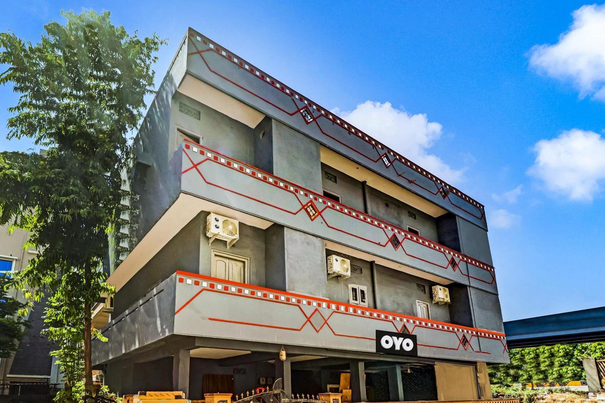 Hotel O Lavish Stay Sururnagar Buitenkant foto