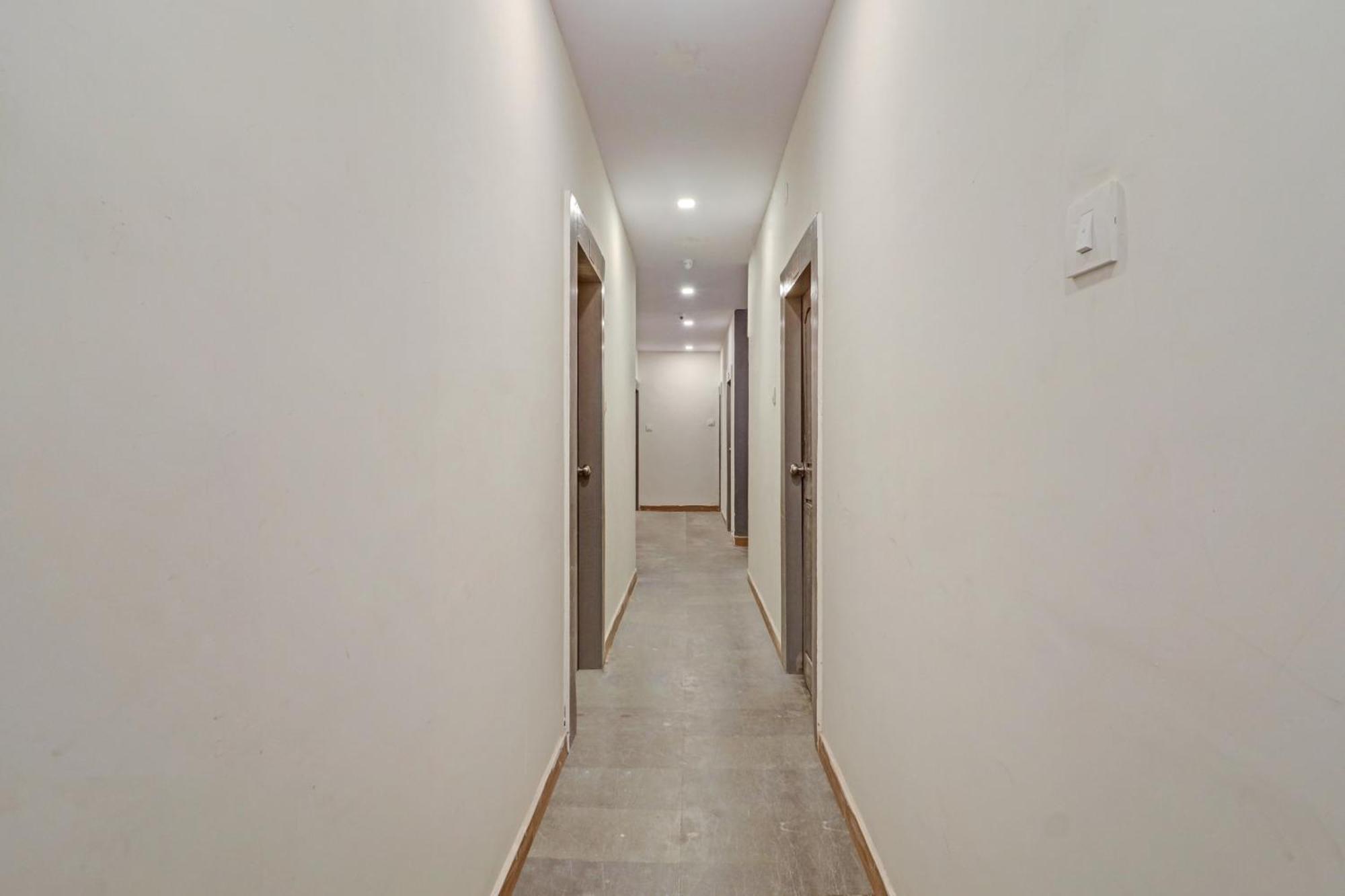 Hotel O Lavish Stay Sururnagar Buitenkant foto