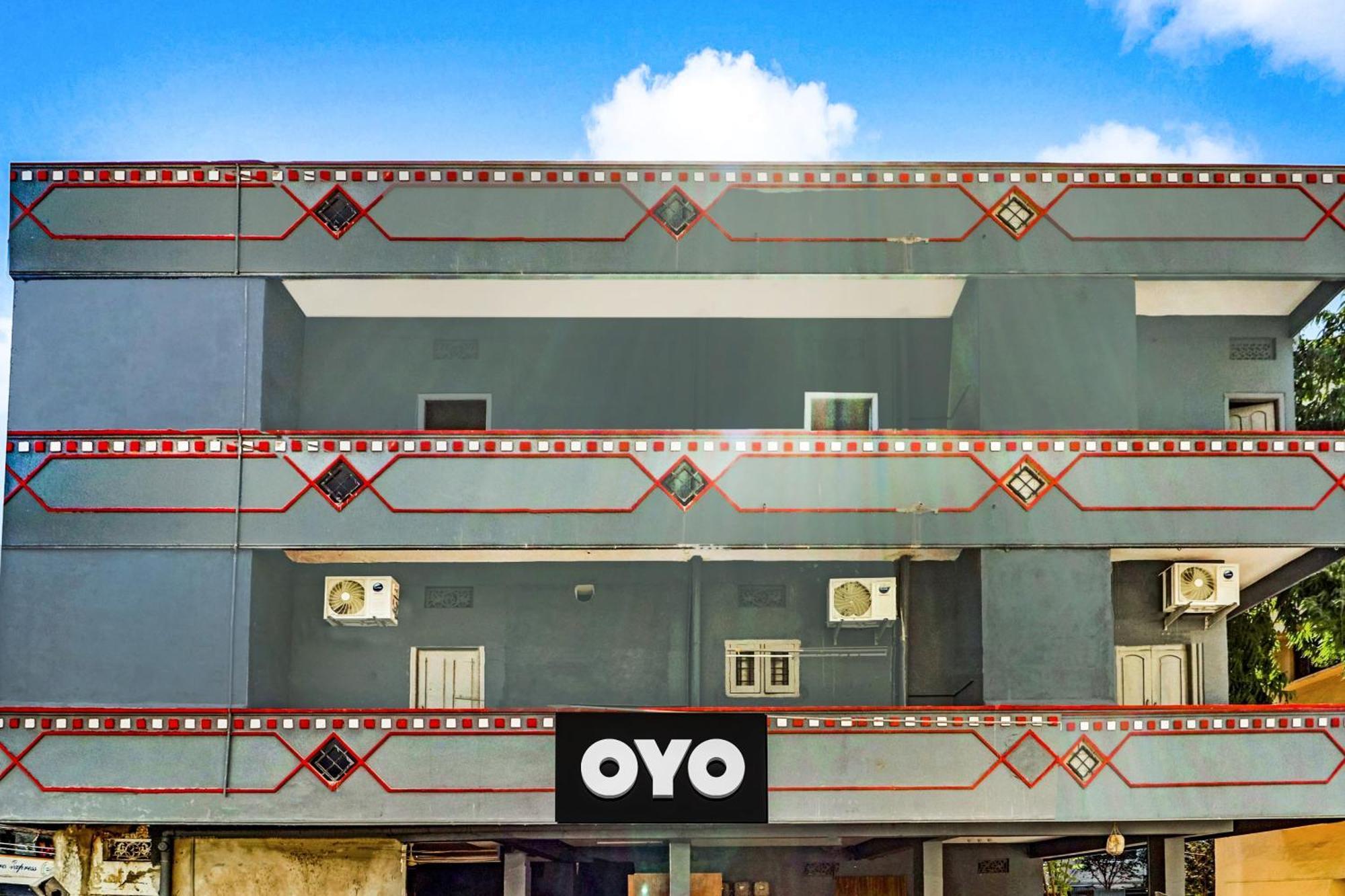 Hotel O Lavish Stay Sururnagar Buitenkant foto